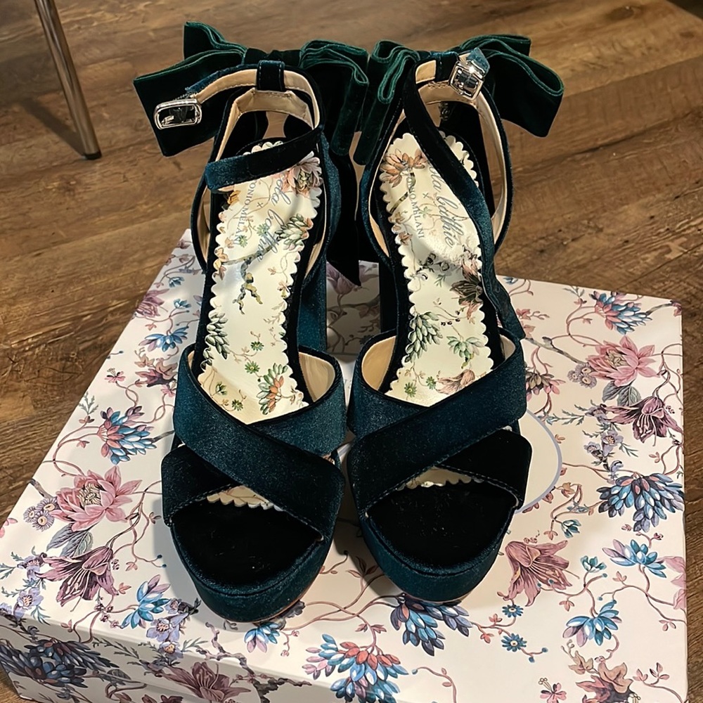 Nicola Bathie Emerald Green Velvet Bow Platforms 7